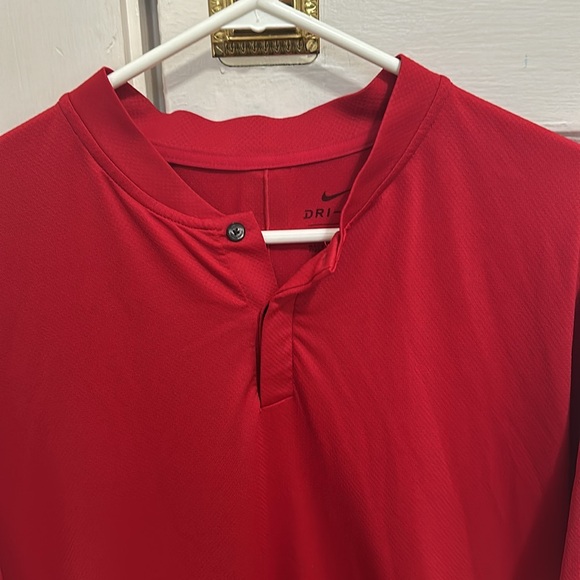 Tiger Woods Golf Polo - Picture 2 of 4